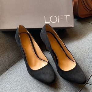 LOFT Black Rounded Pumps